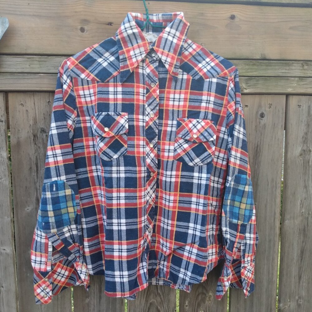 Vintage Plaid Flannel Shirt Pearly Snaps Buttons Blue Red 38" Chest Cotton Taiwa